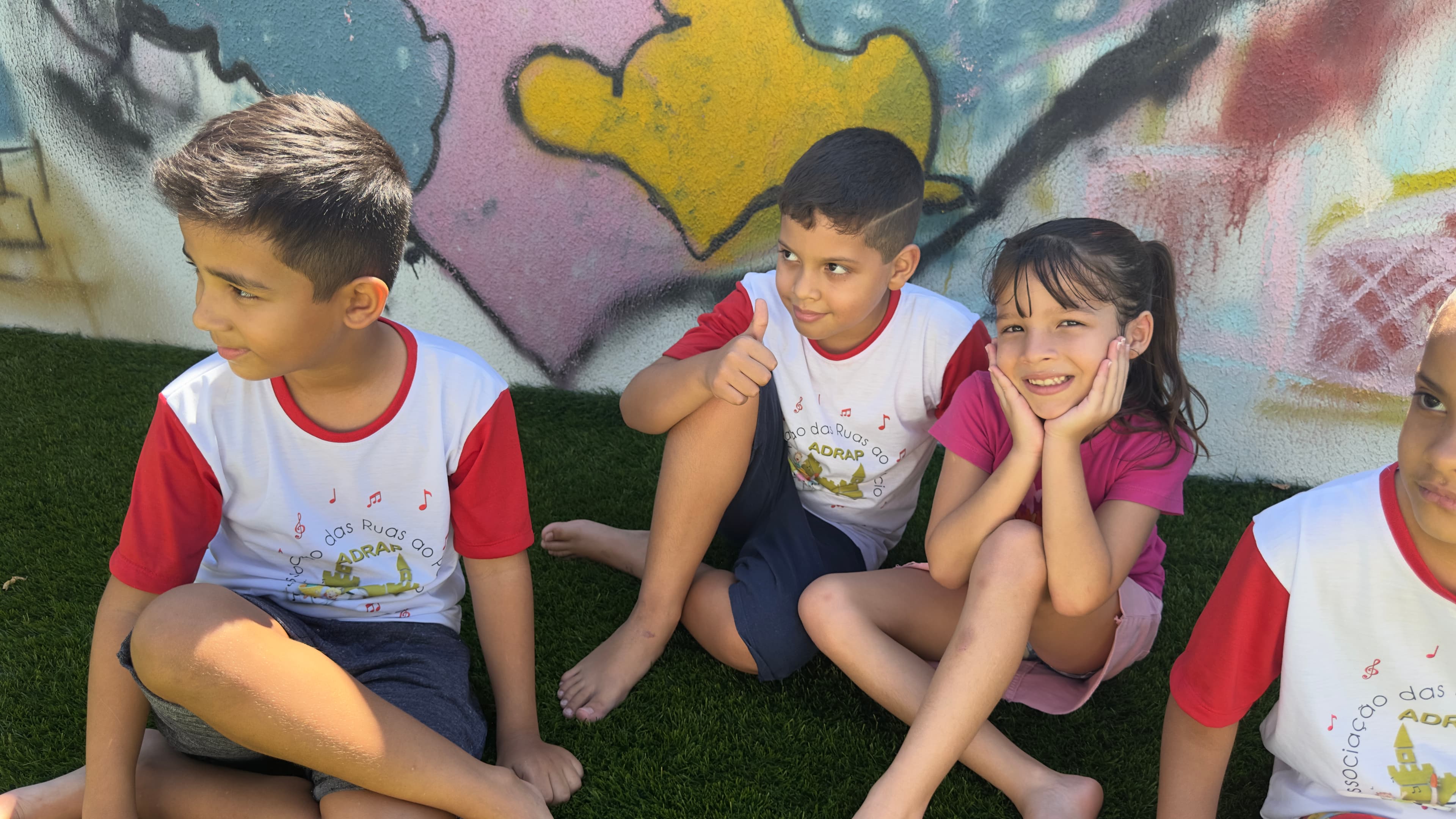 Alunos aprendendo a fazer break