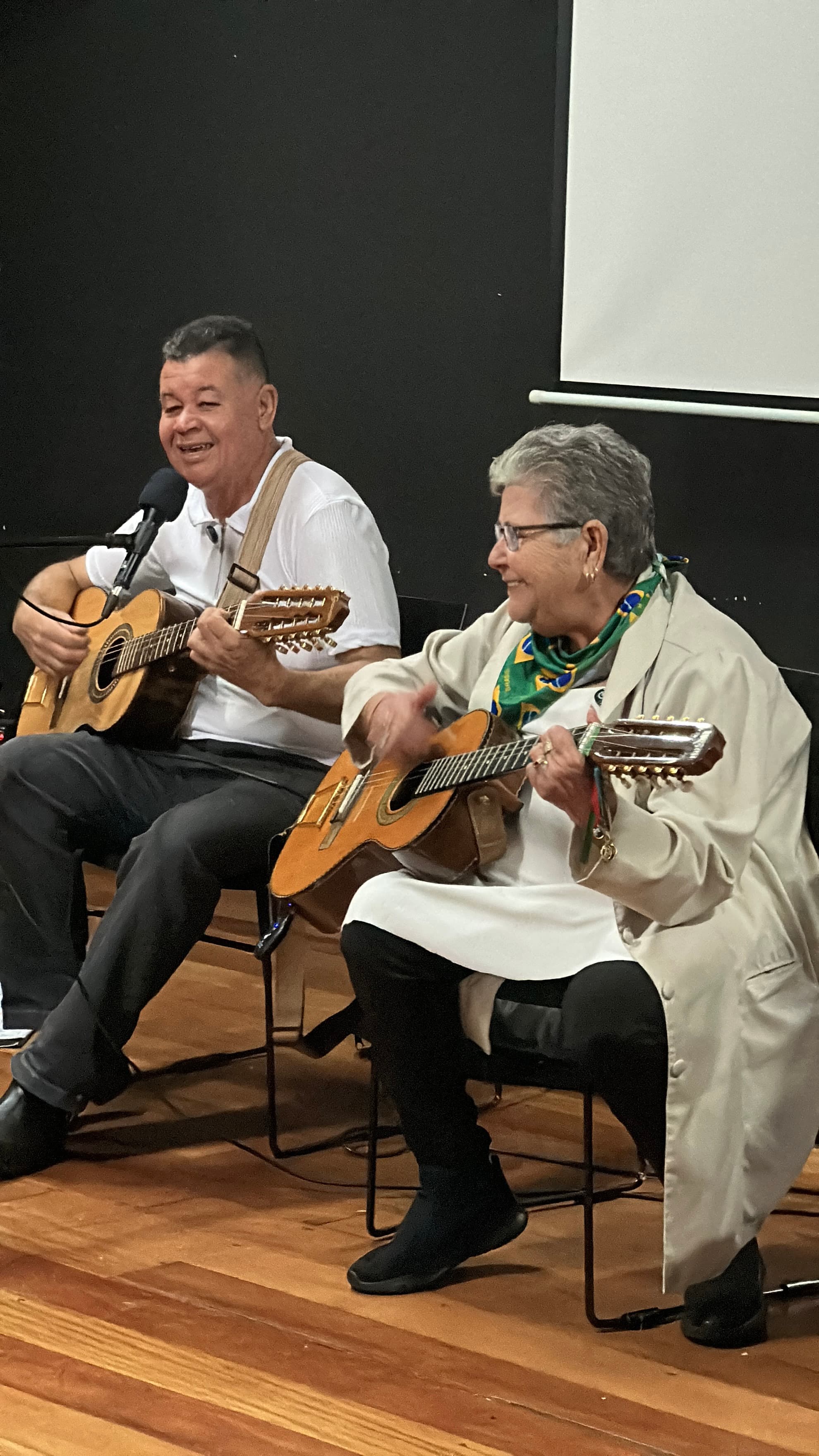 Música ao vivo durante a programação na Praça CEU